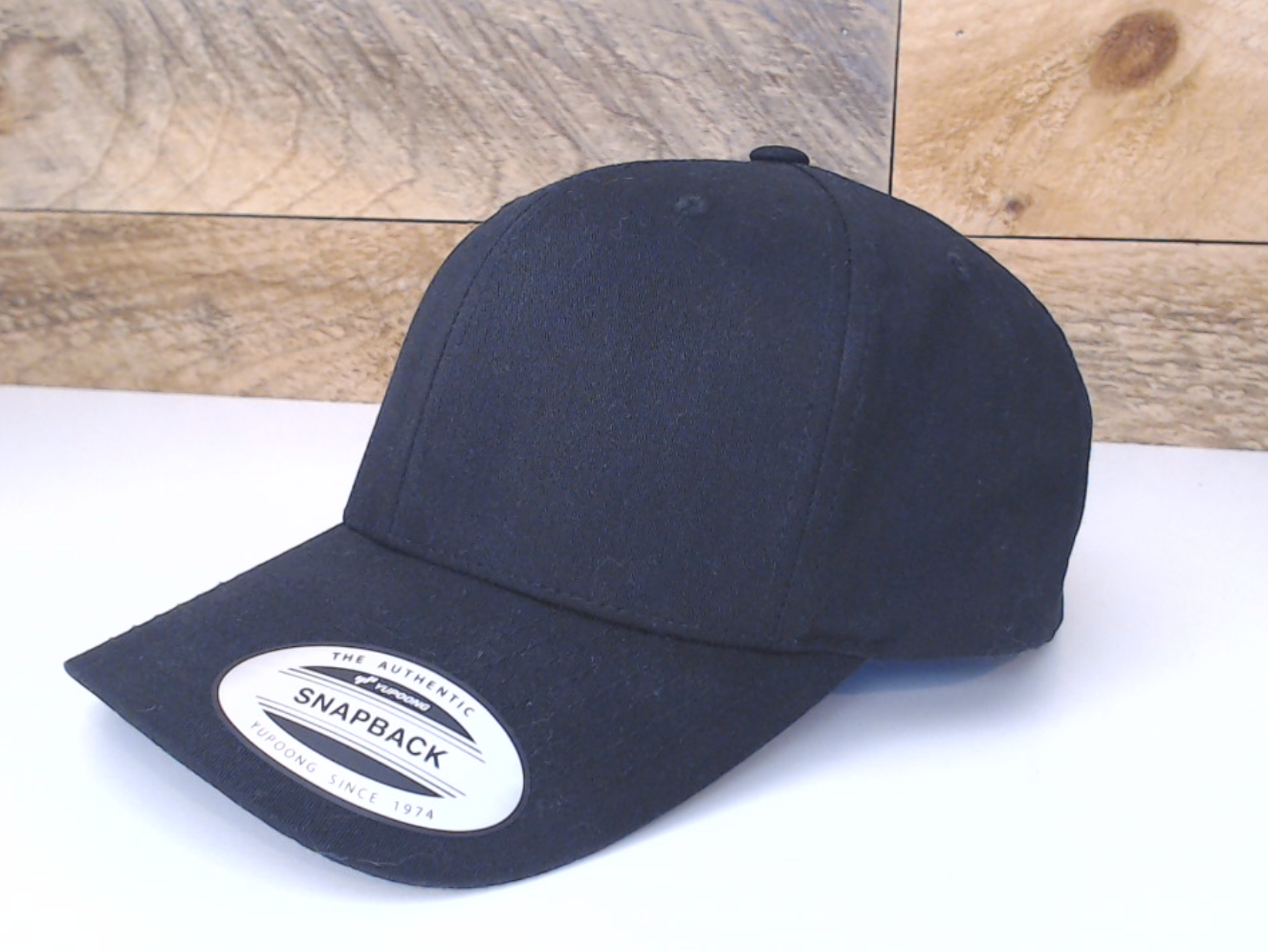 Snapback | Solid | 6 panel  w/ Leather Patch